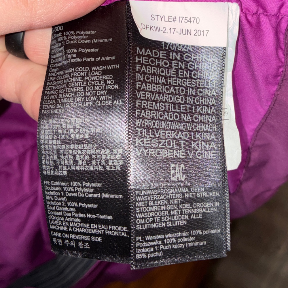 Marmot Val D’sere Down Jacket, 700 fill, magenta - womens size large - Picture 11 of 14